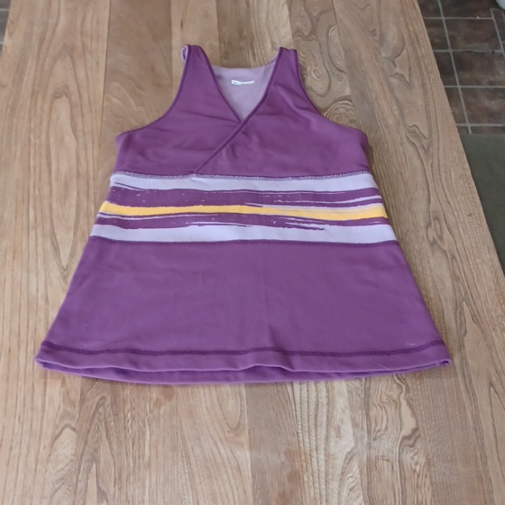 Lululemon criss cross tank